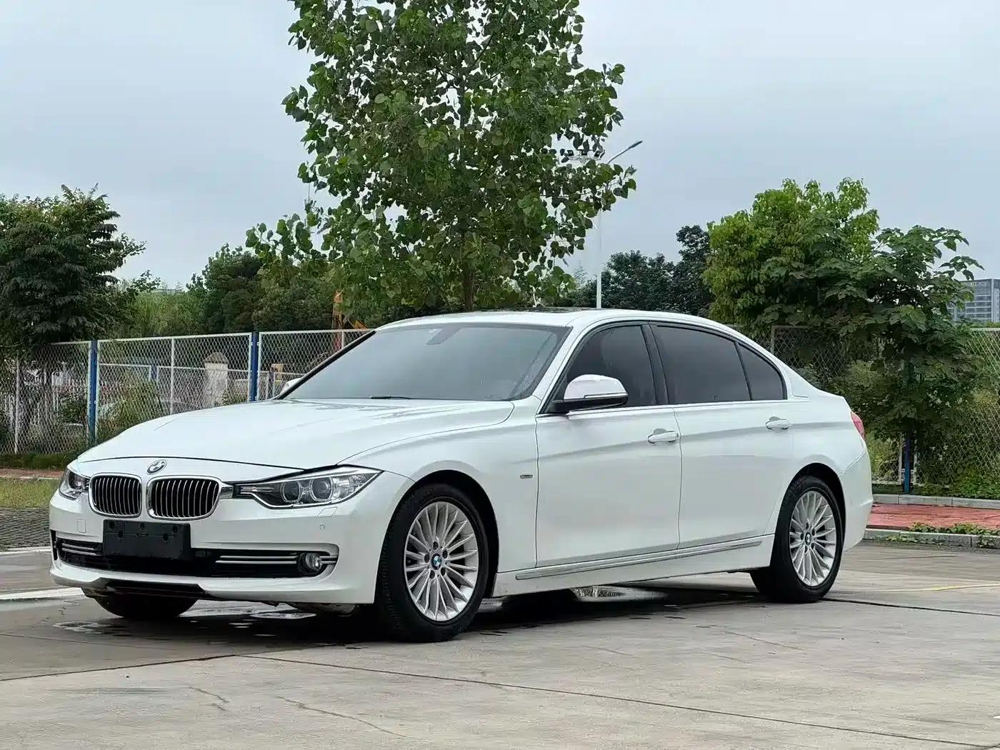 2015 BMW 3 Series 320Li Luxury Design Package — миниатюра 1