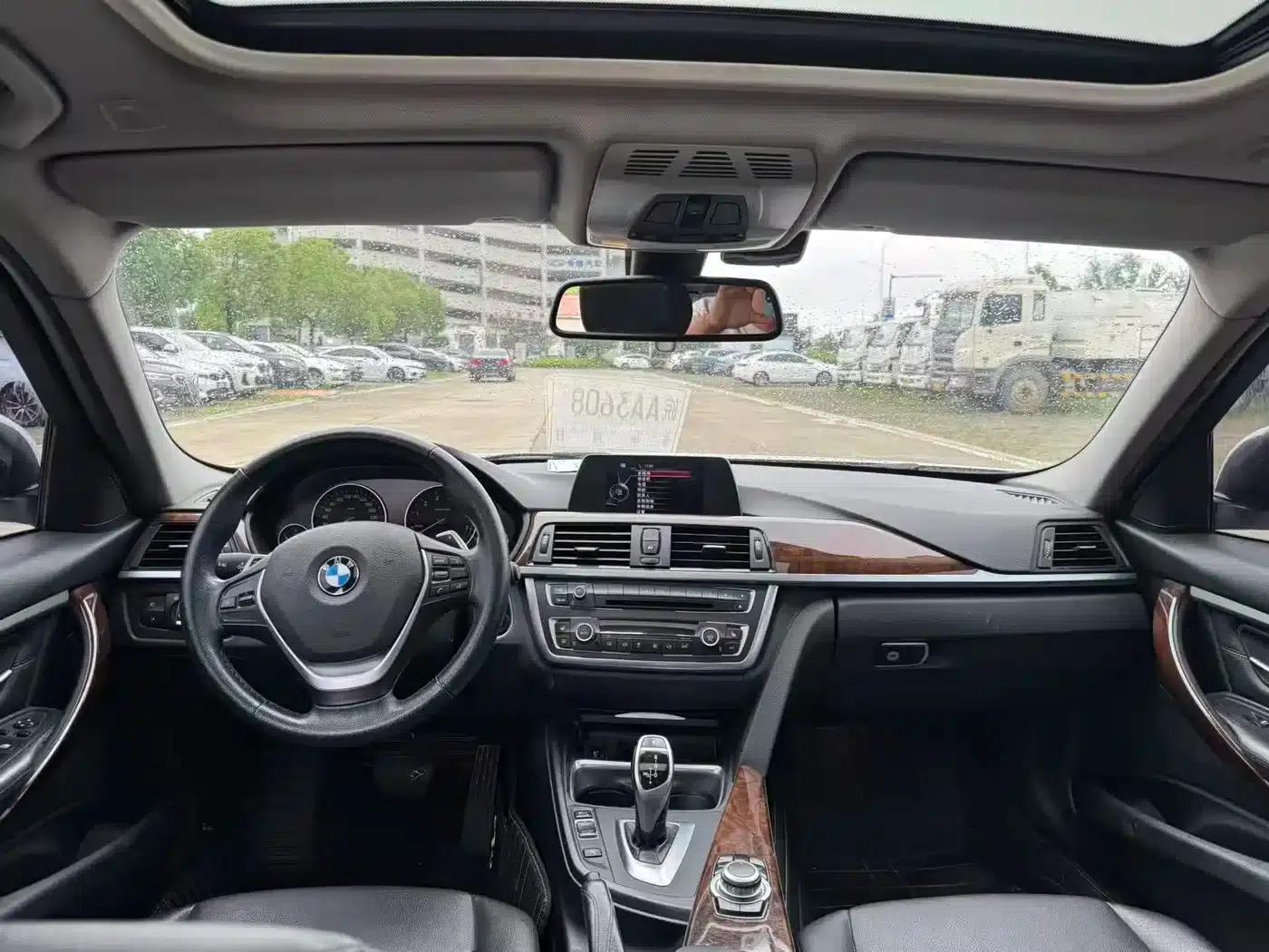 2015 BMW 3 Series 320Li Luxury Design Package — миниатюра 18