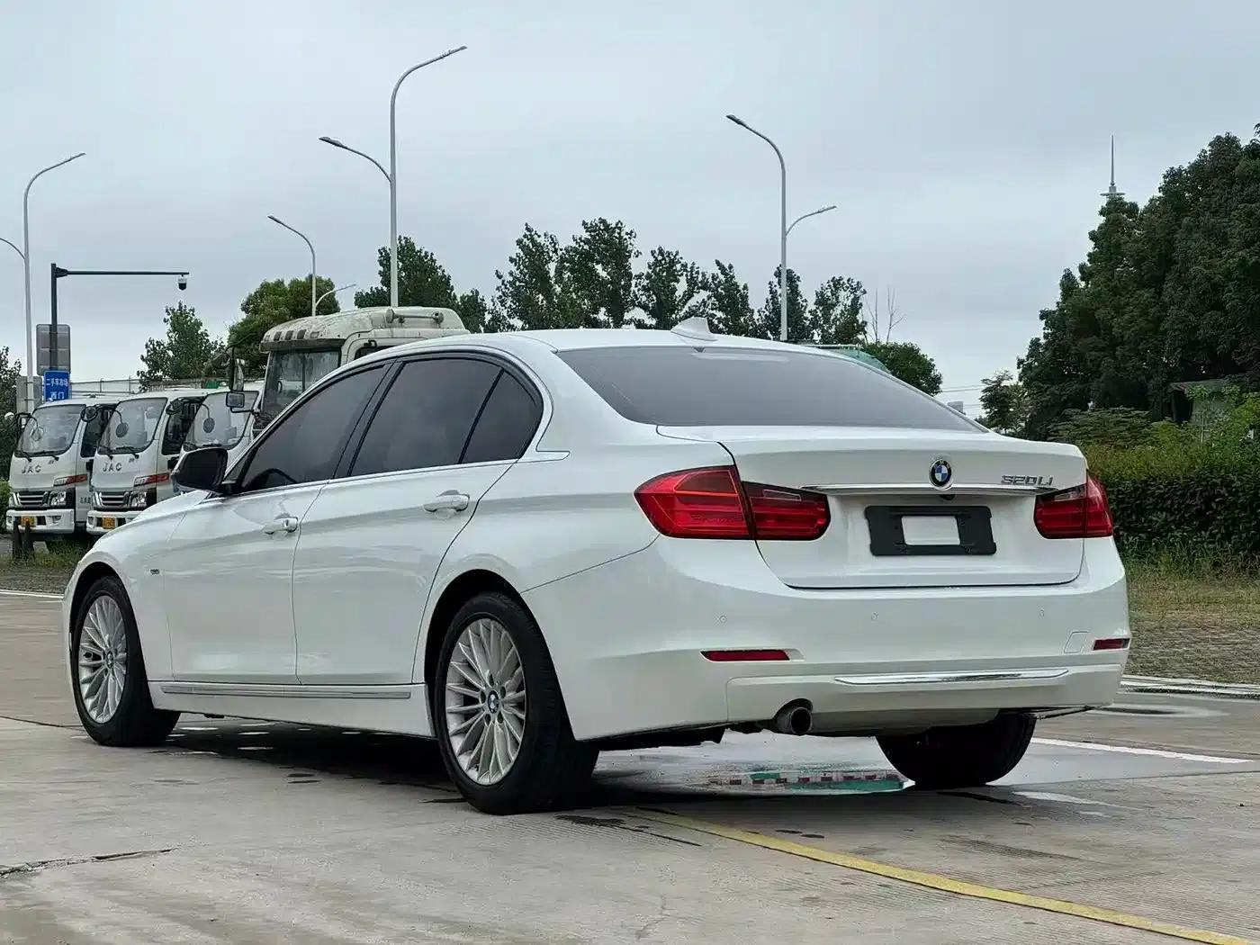 2015 BMW 3 Series 320Li Luxury Design Package — миниатюра 4