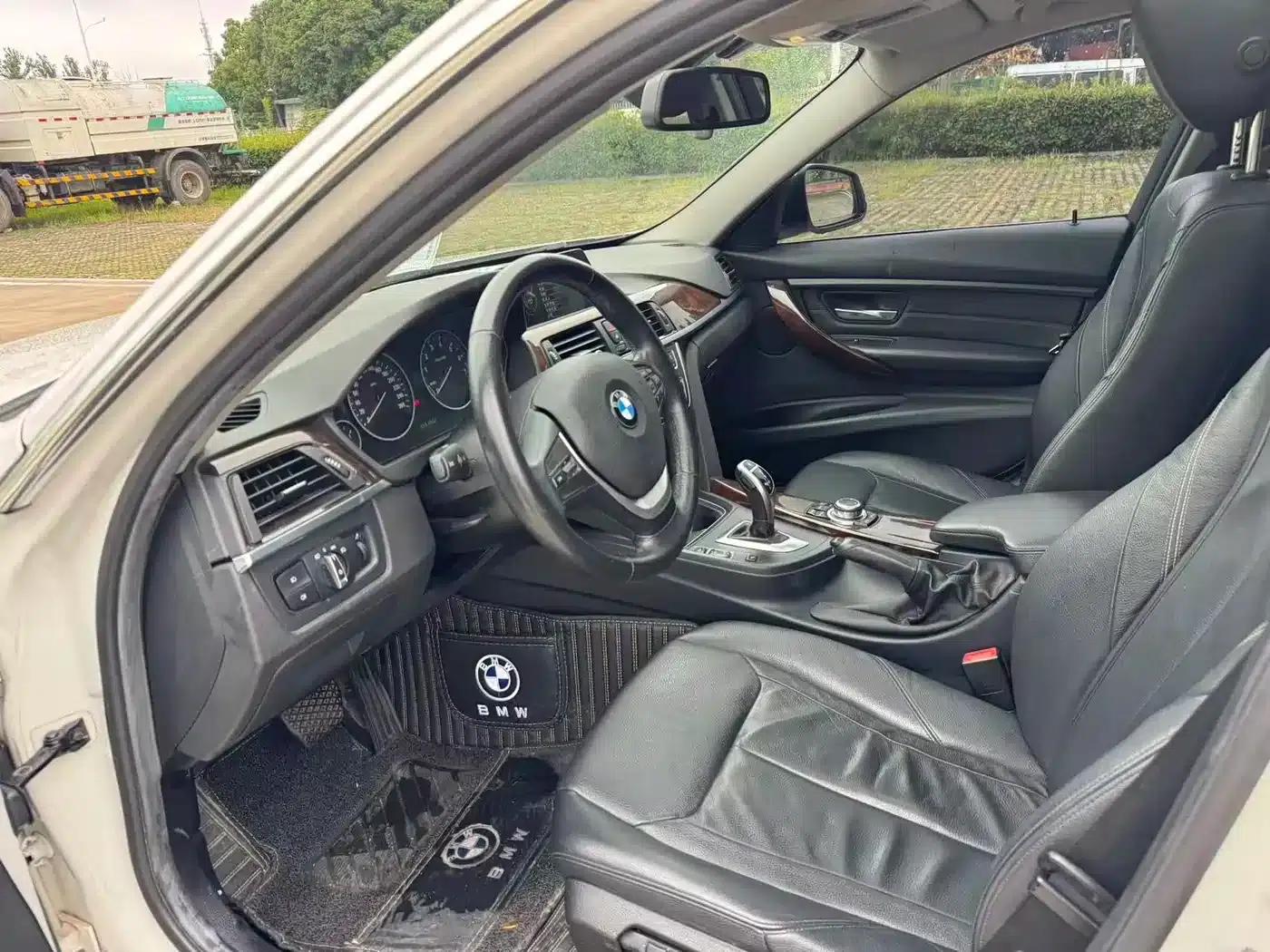 2015 BMW 3 Series 320Li Luxury Design Package — миниатюра 10