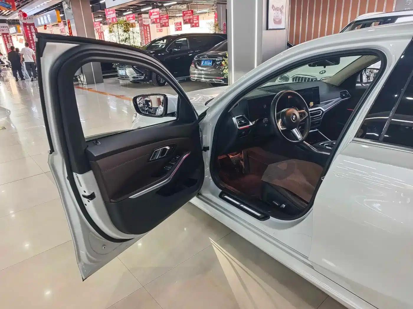 2023 BMW 3 Series 325i M Sport Package — миниатюра 13