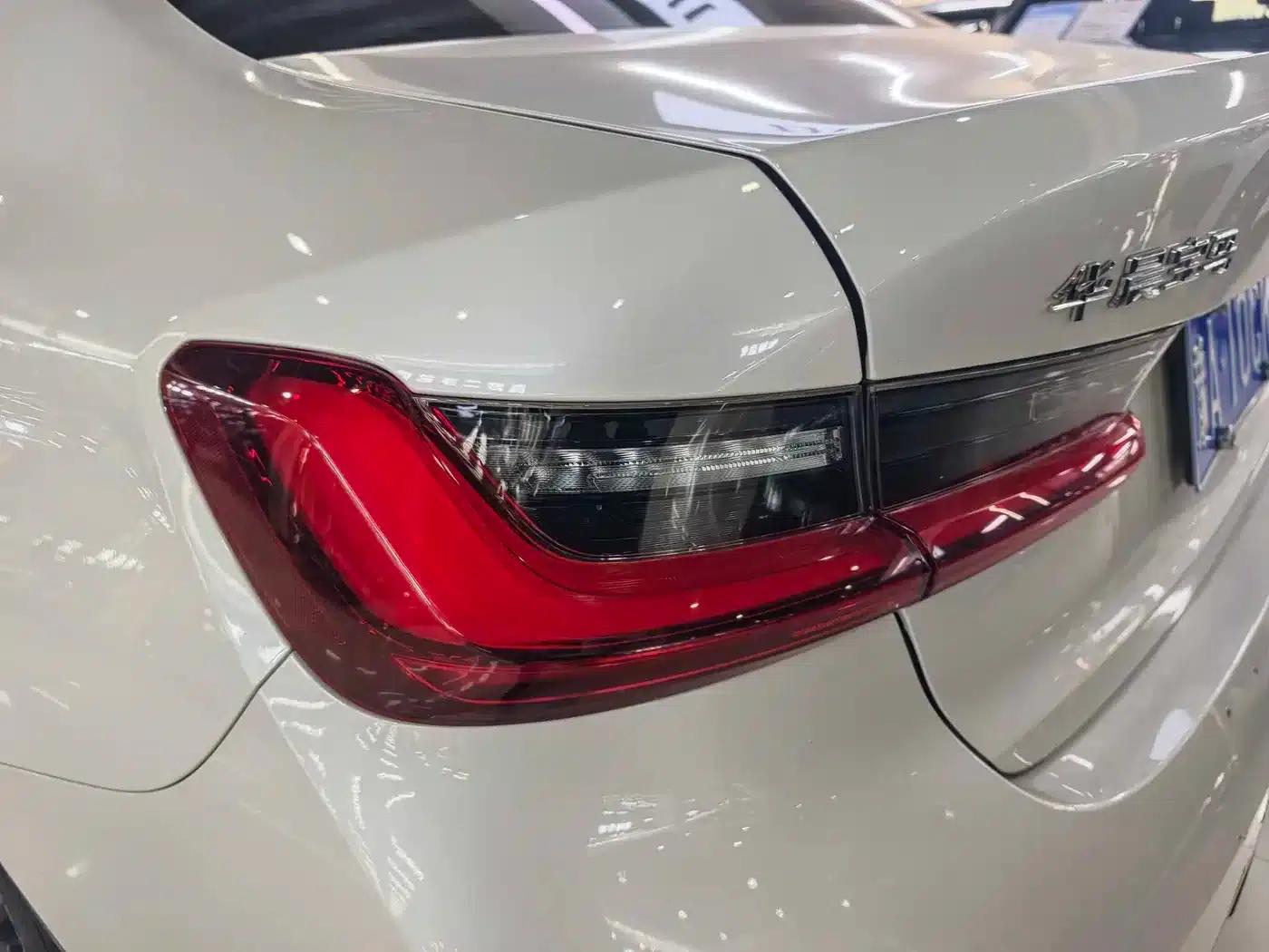 2023 BMW 3 Series 325i M Sport Package — миниатюра 16