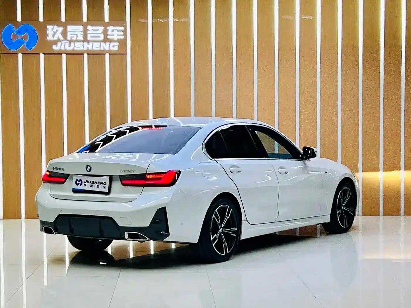 2023 BMW 3 Series 325i M Sport Package — миниатюра 4