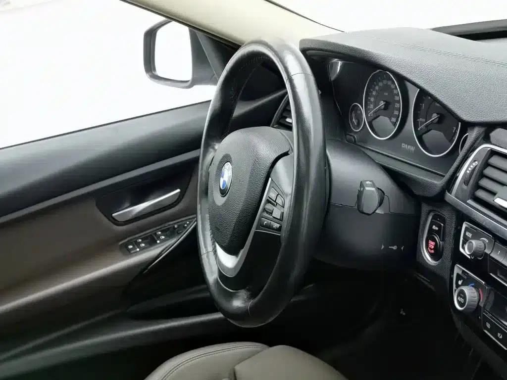 BMW 3 Series 2019 320Li Fashion Edition — миниатюра 22
