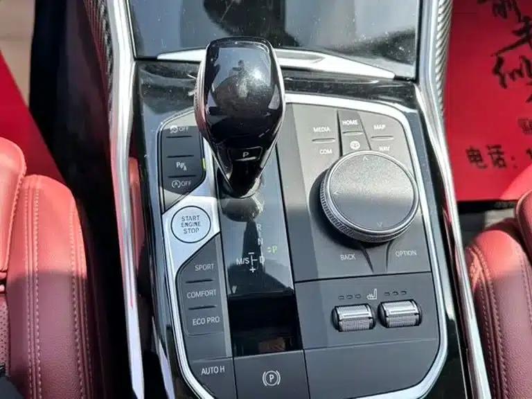 2022 BMW 3 Series 320Li M Sport Package — миниатюра 12