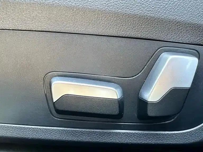 2022 BMW 3 Series 320Li M Sport Package — миниатюра 8