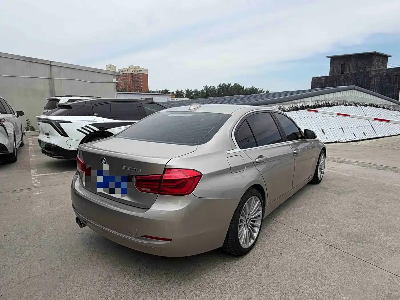BMW 3 Series 2018 320Li Fashion Edition — миниатюра 9