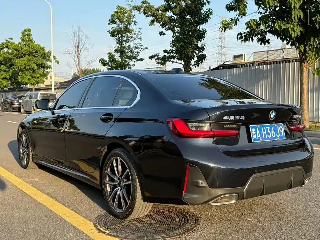 2023 BMW 3 Series 320Li M Sport Package — миниатюра 11