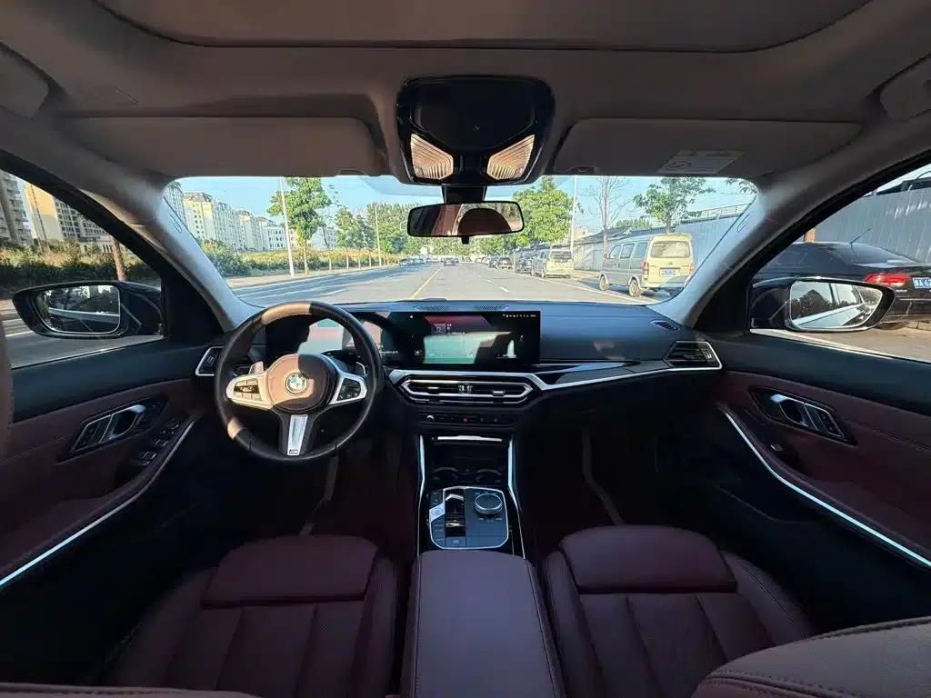 2023 BMW 3 Series 320Li M Sport Package — миниатюра 8