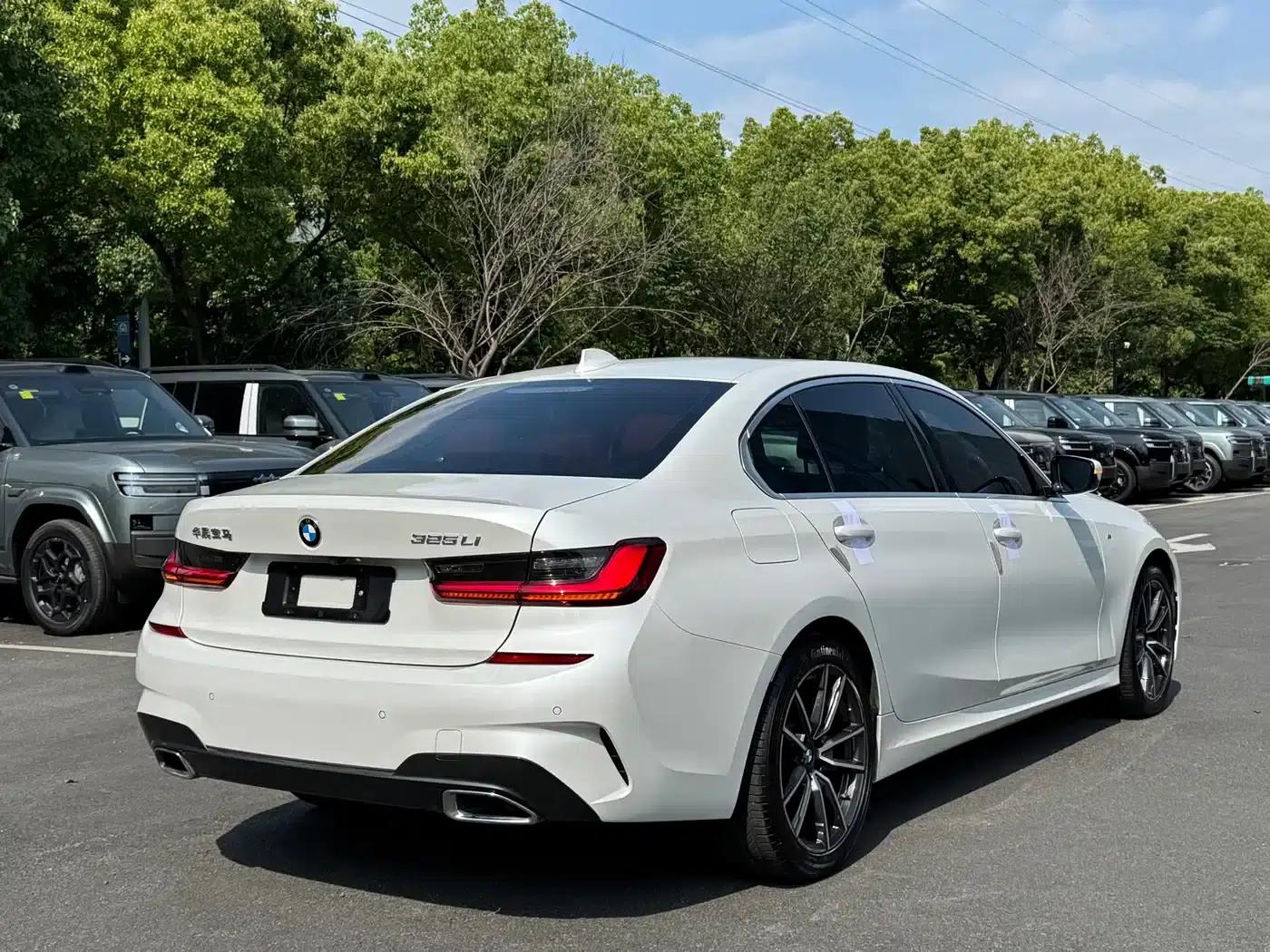 2022 BMW 3 Series 325Li M Sport Package — миниатюра 20