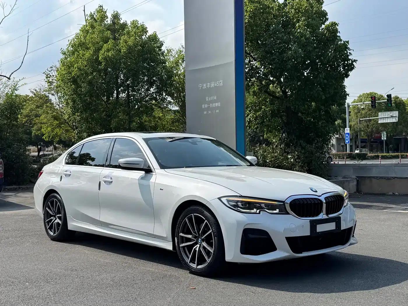 2022 BMW 3 Series 325Li M Sport Package — миниатюра 3