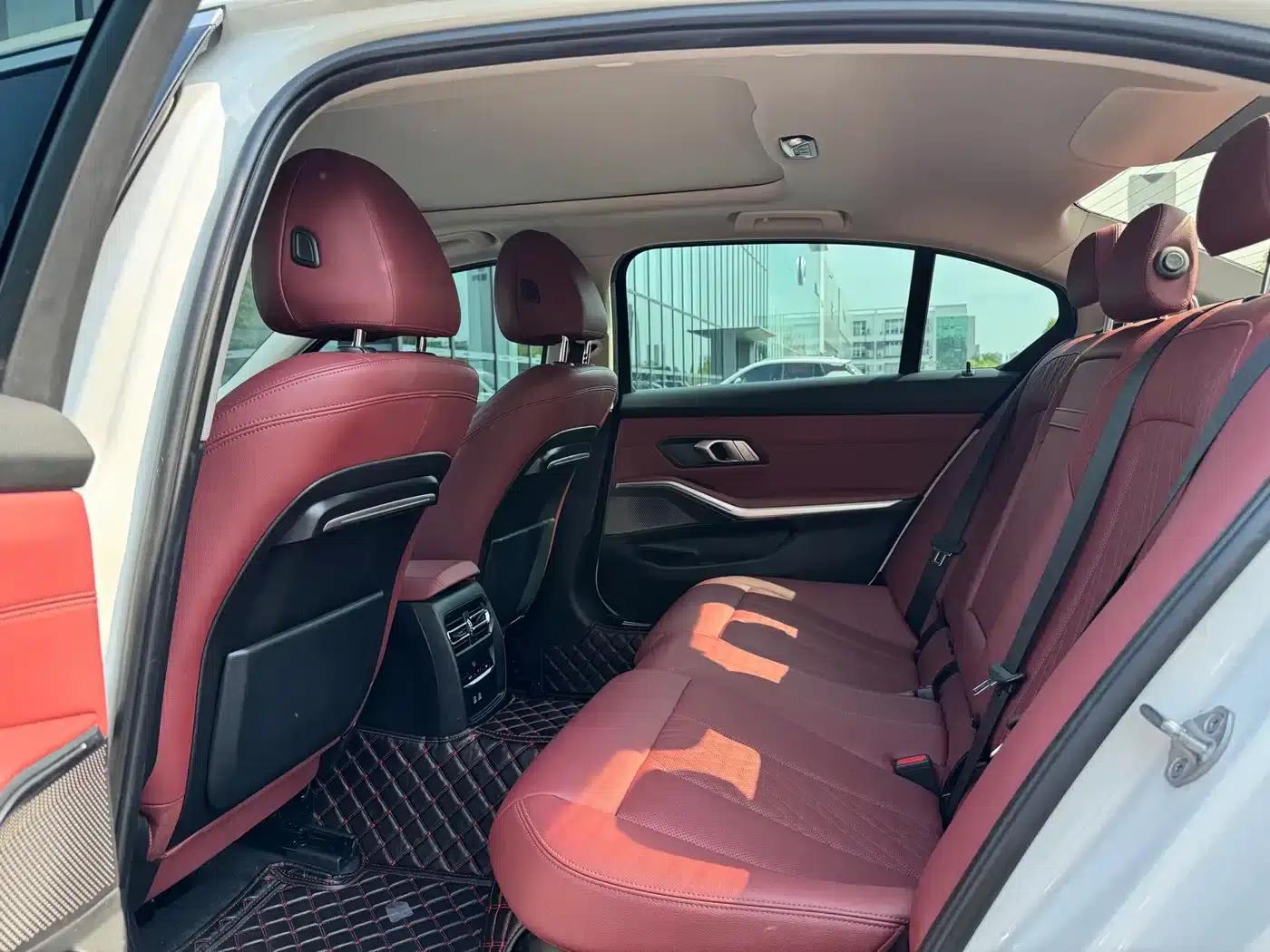 2022 BMW 3 Series 325Li M Sport Package — миниатюра 8