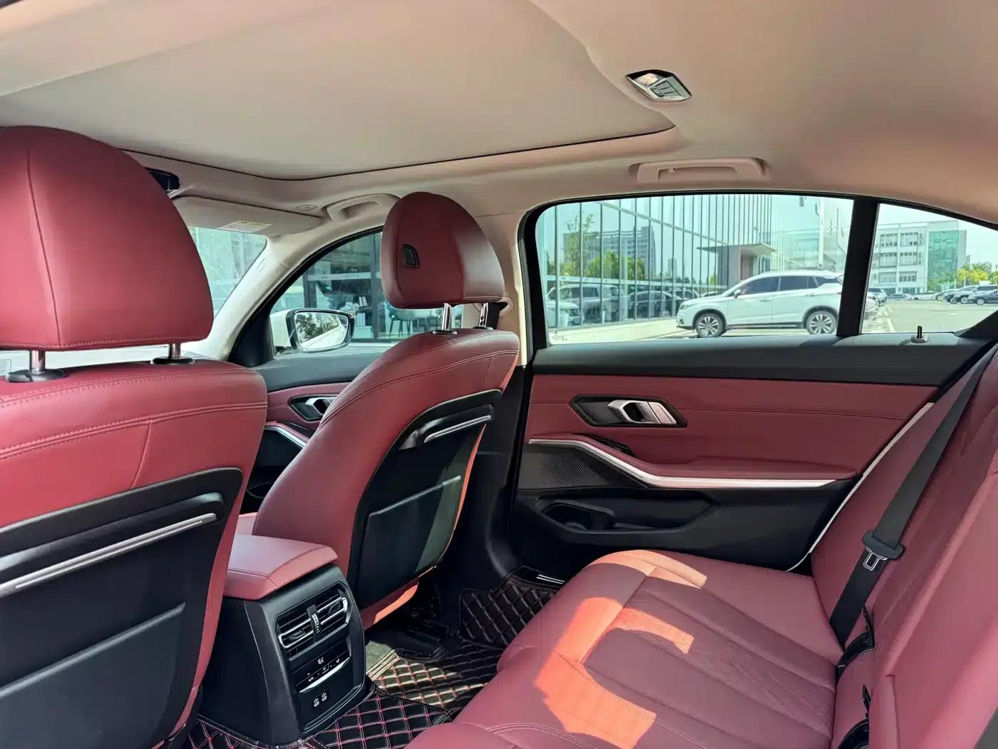2022 BMW 3 Series 325Li M Sport Package — миниатюра 9