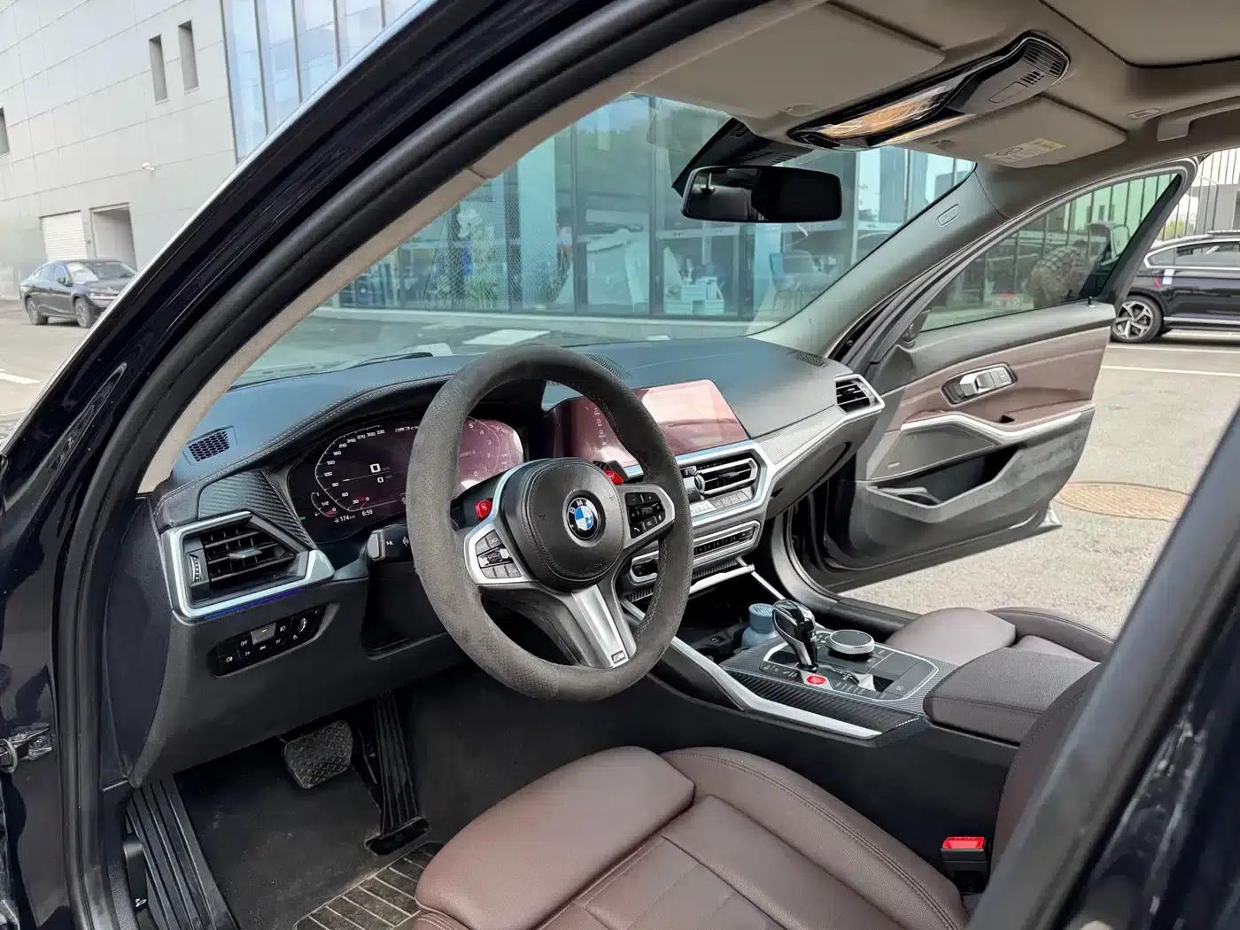 2020 BMW 3 Series 330i M Sport Shadow Edition — миниатюра 4