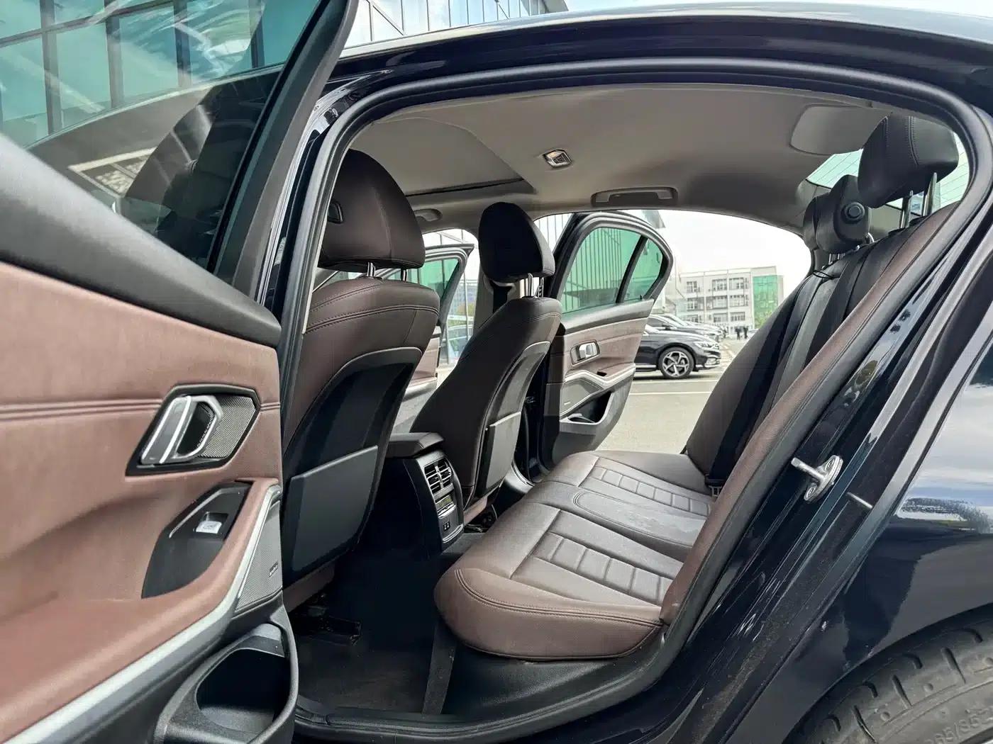 2020 BMW 3 Series 330i M Sport Shadow Edition — миниатюра 7