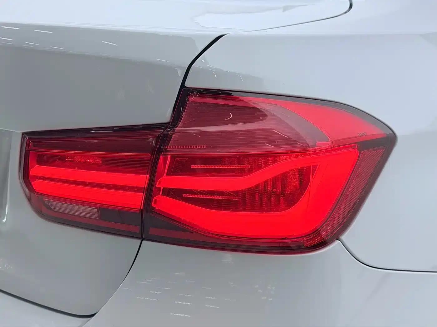 2018 BMW 3 Series 320i M Sport Package — миниатюра 20
