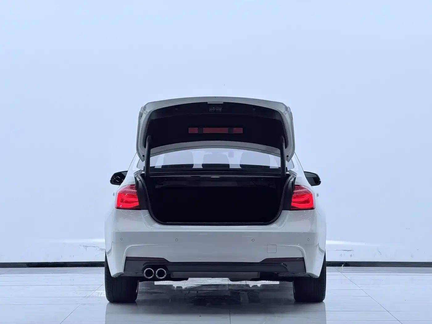 2018 BMW 3 Series 320i M Sport Package — миниатюра 23