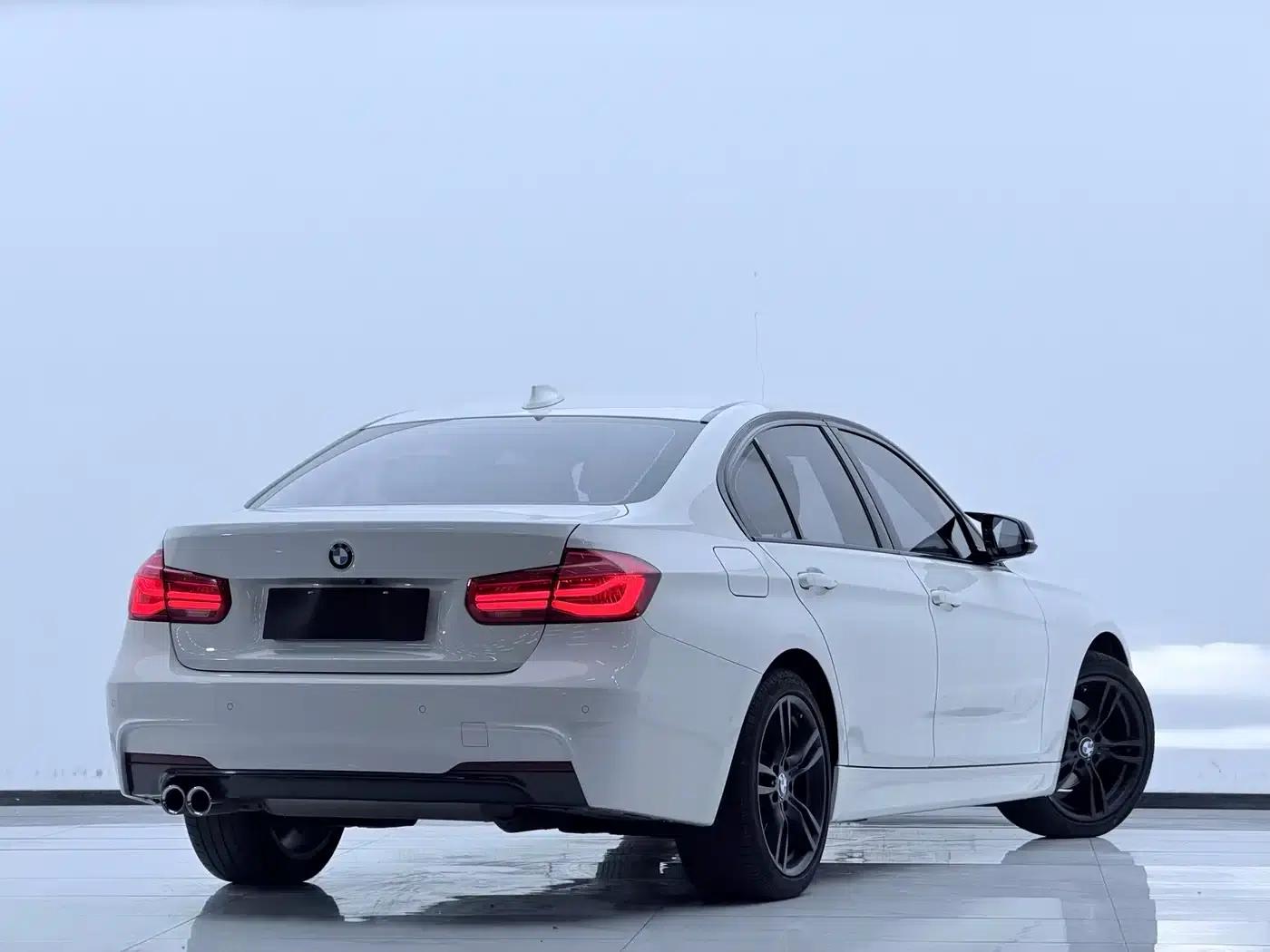 2018 BMW 3 Series 320i M Sport Package — миниатюра 24