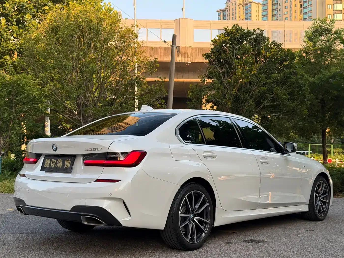 2021 BMW 3 Series Facelift 320Li M Sport Package — миниатюра 4