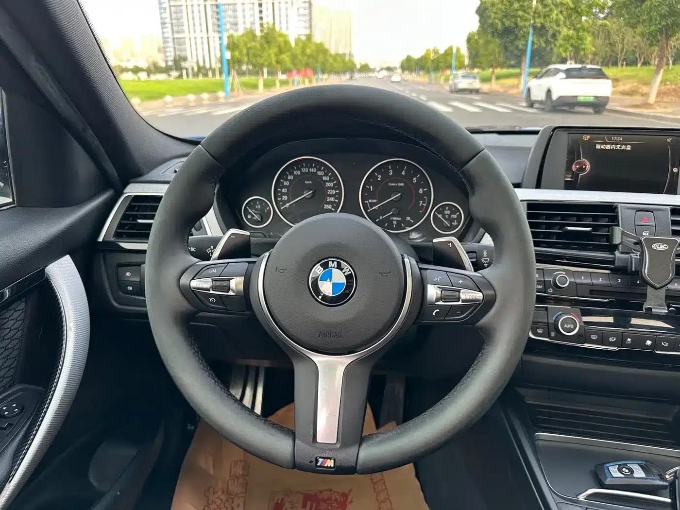 2017 BMW 3 Series 320i M Sport — миниатюра 14