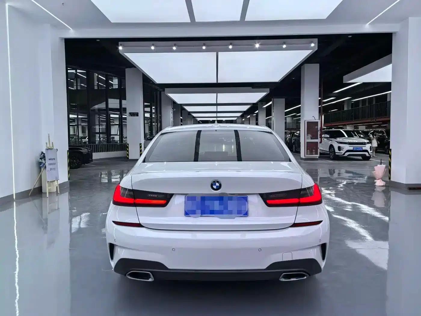 2020 BMW 3 Series 320Li M Sport Package — миниатюра 12