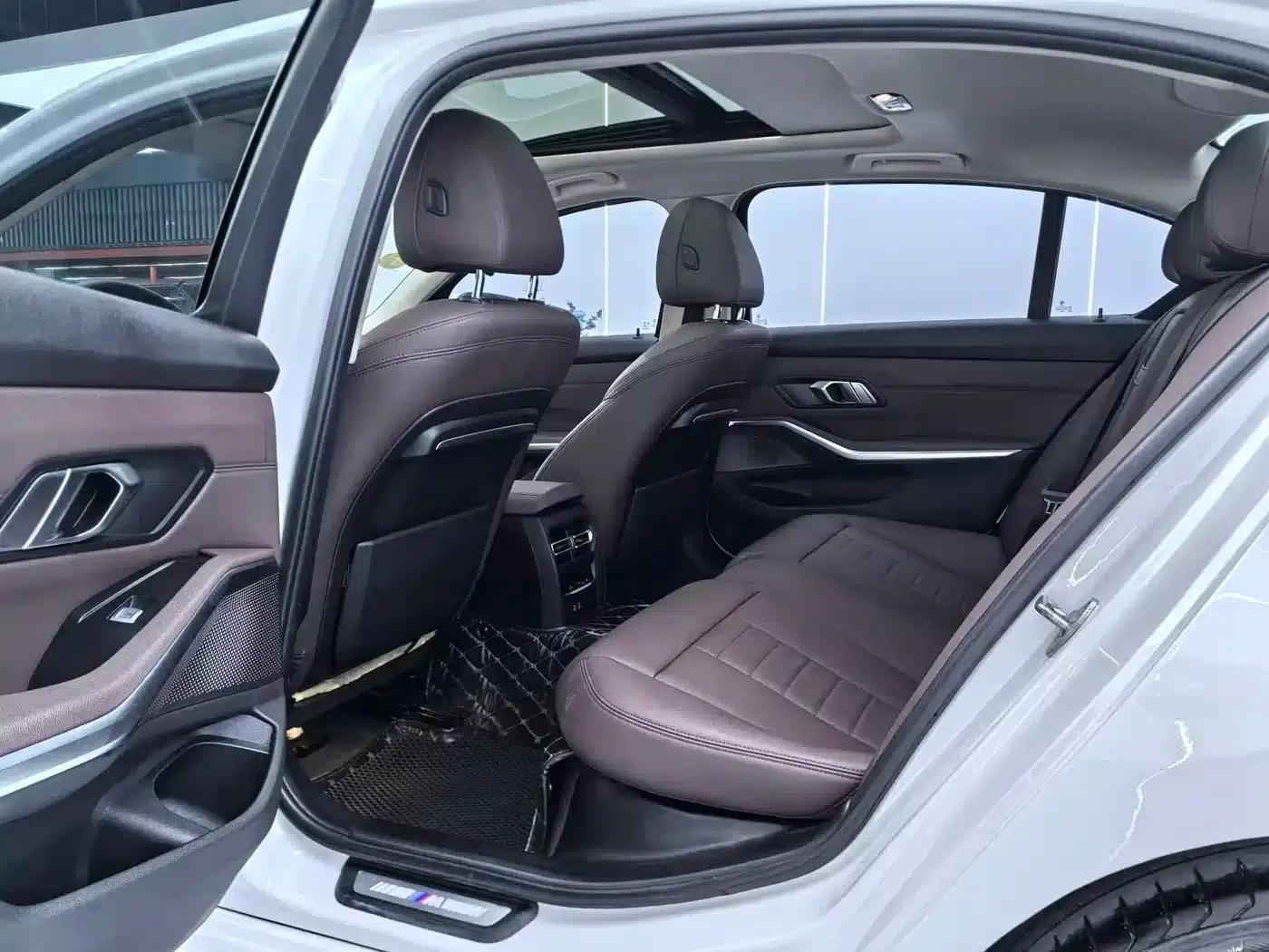 2020 BMW 3 Series 320Li M Sport Package — миниатюра 9