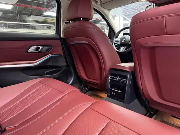 2024 BMW 3 Series 325Li M Sport Package — миниатюра 12