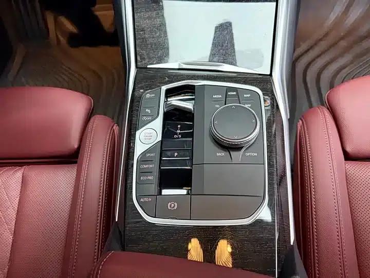 2024 BMW 3 Series 325Li M Sport Package — миниатюра 16