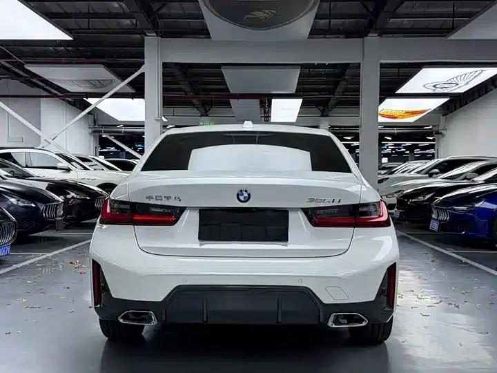 2024 BMW 3 Series 325Li M Sport Package — миниатюра 21