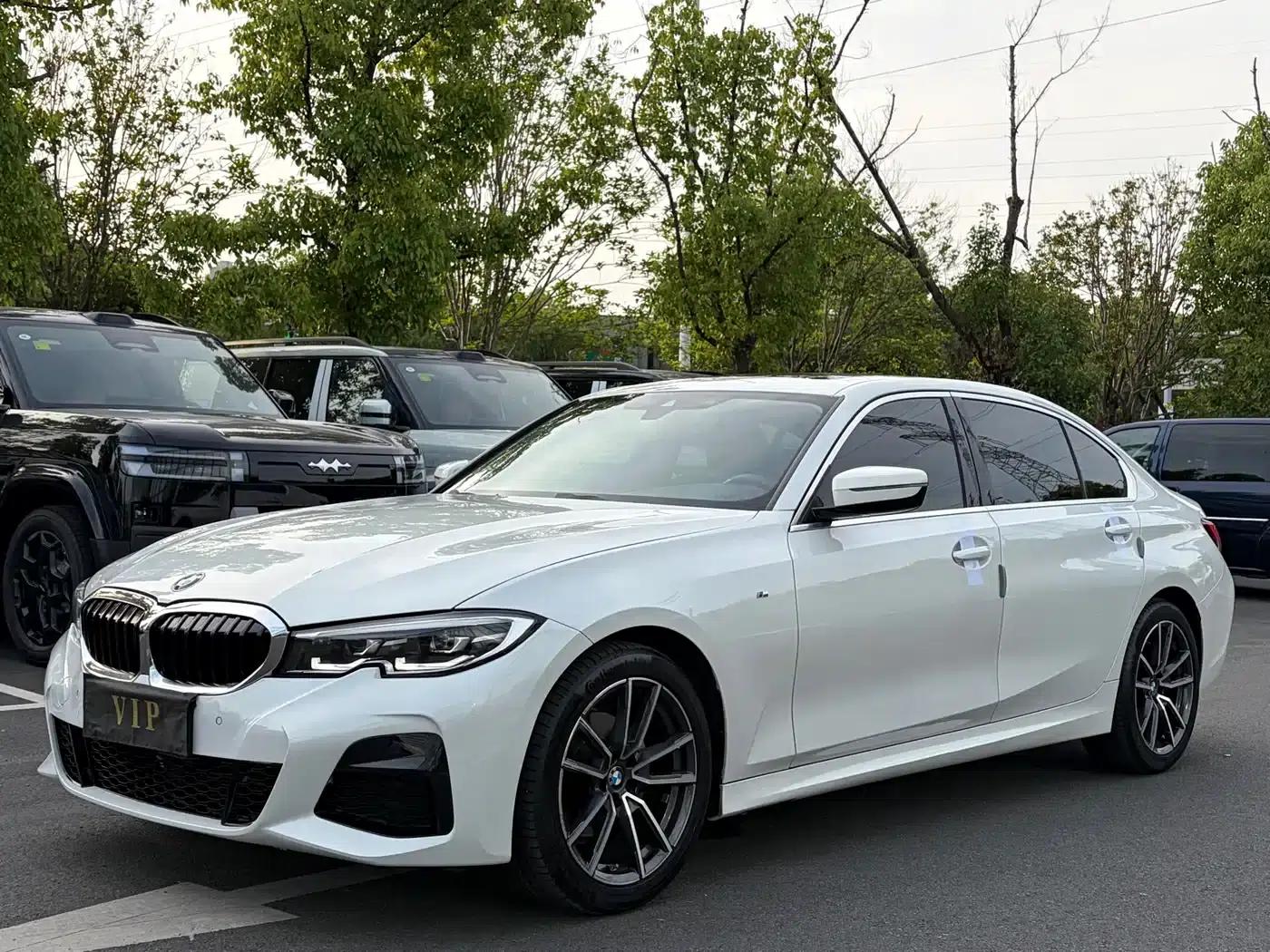 2022 BMW 3 Series 325Li M Sport Package — миниатюра 1