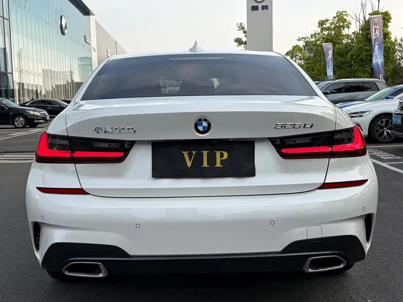 2022 BMW 3 Series 325Li M Sport Package — миниатюра 17