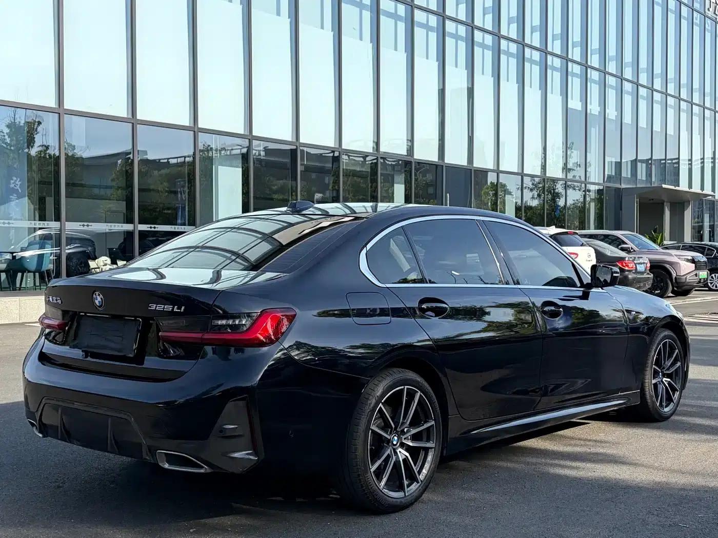 2024 BMW 3 Series 325Li M Sport Package — миниатюра 17