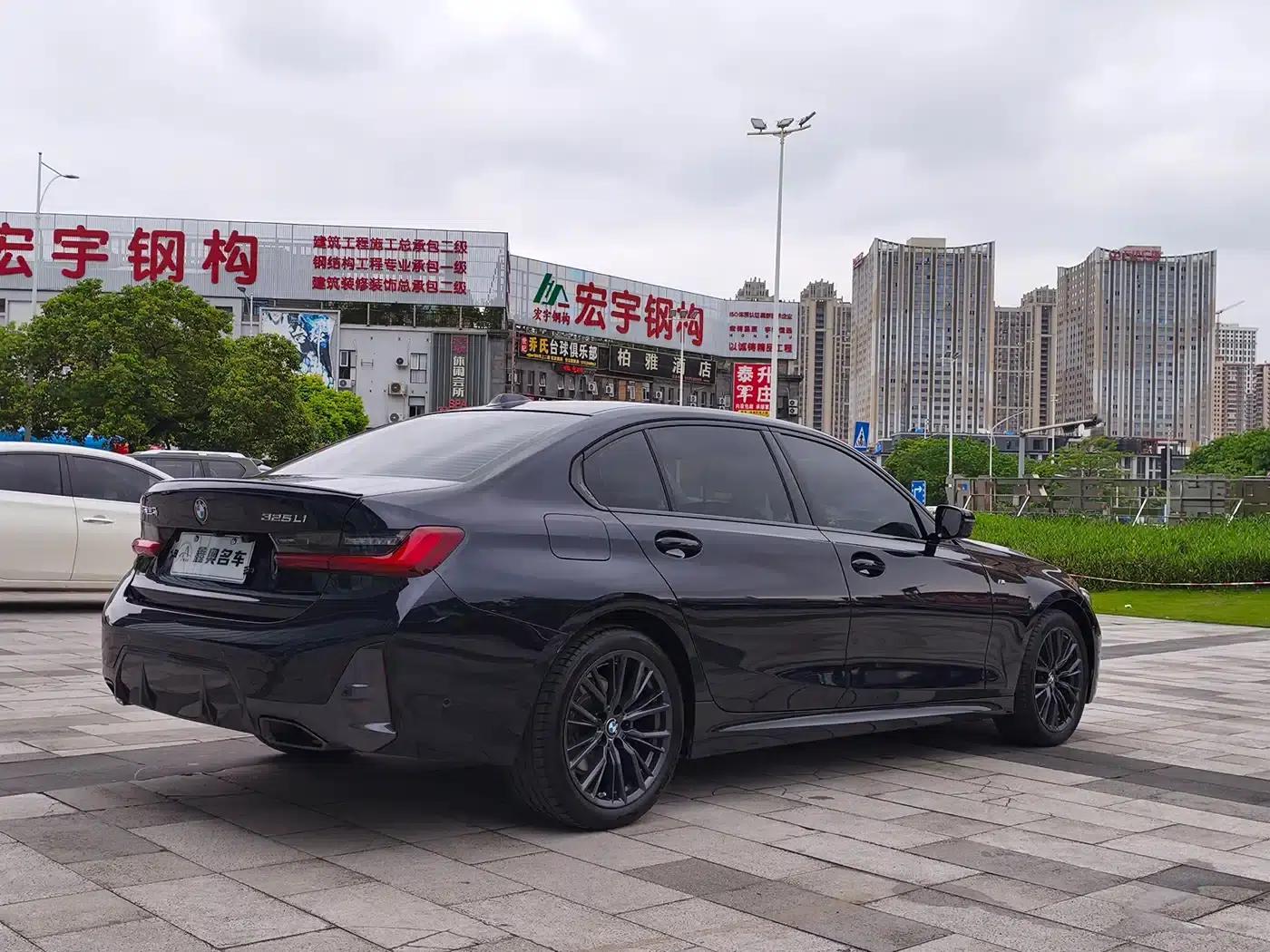 2024 BMW 3 Series 325Li M Sport Shadow Edition — миниатюра 4