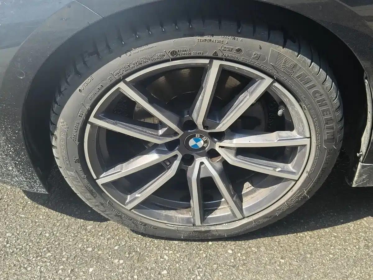2023 BMW 3 Series 325Li M Sport Package — миниатюра 9