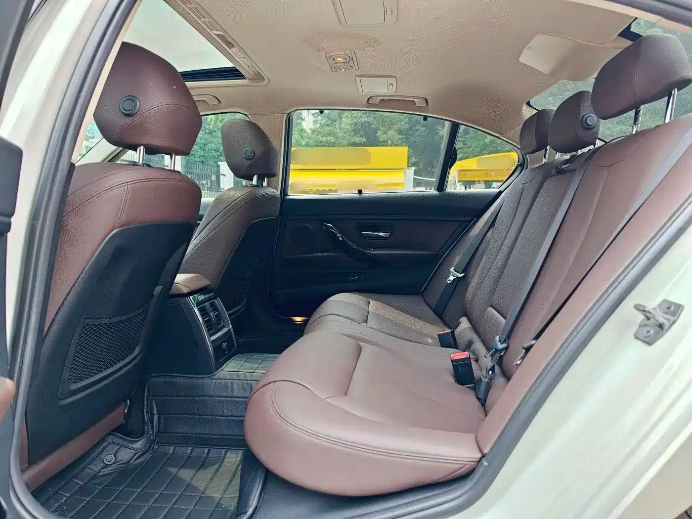 2018 BMW 3 Series 320Li Leading M Sport Package — миниатюра 8