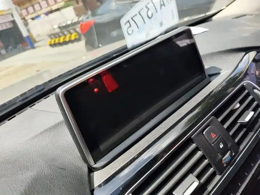 2017 BMW 3 Series 320Li Fashion Edition — миниатюра 13