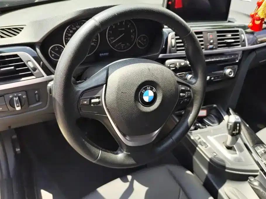 2017 BMW 3 Series 320Li Fashion Edition — миниатюра 15