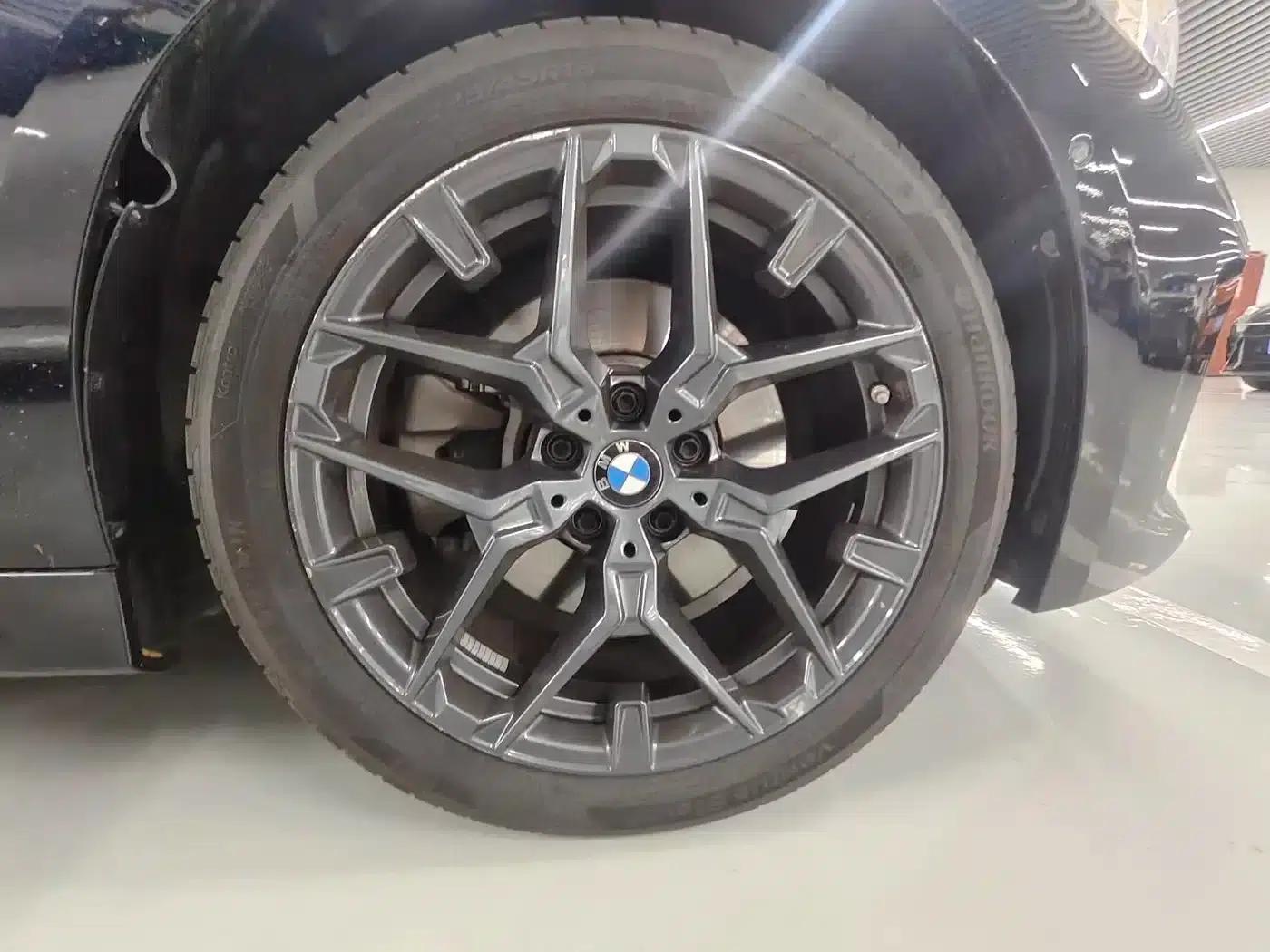 2025 BMW 3 Series 330Li M Sport Shadow Edition — миниатюра 7