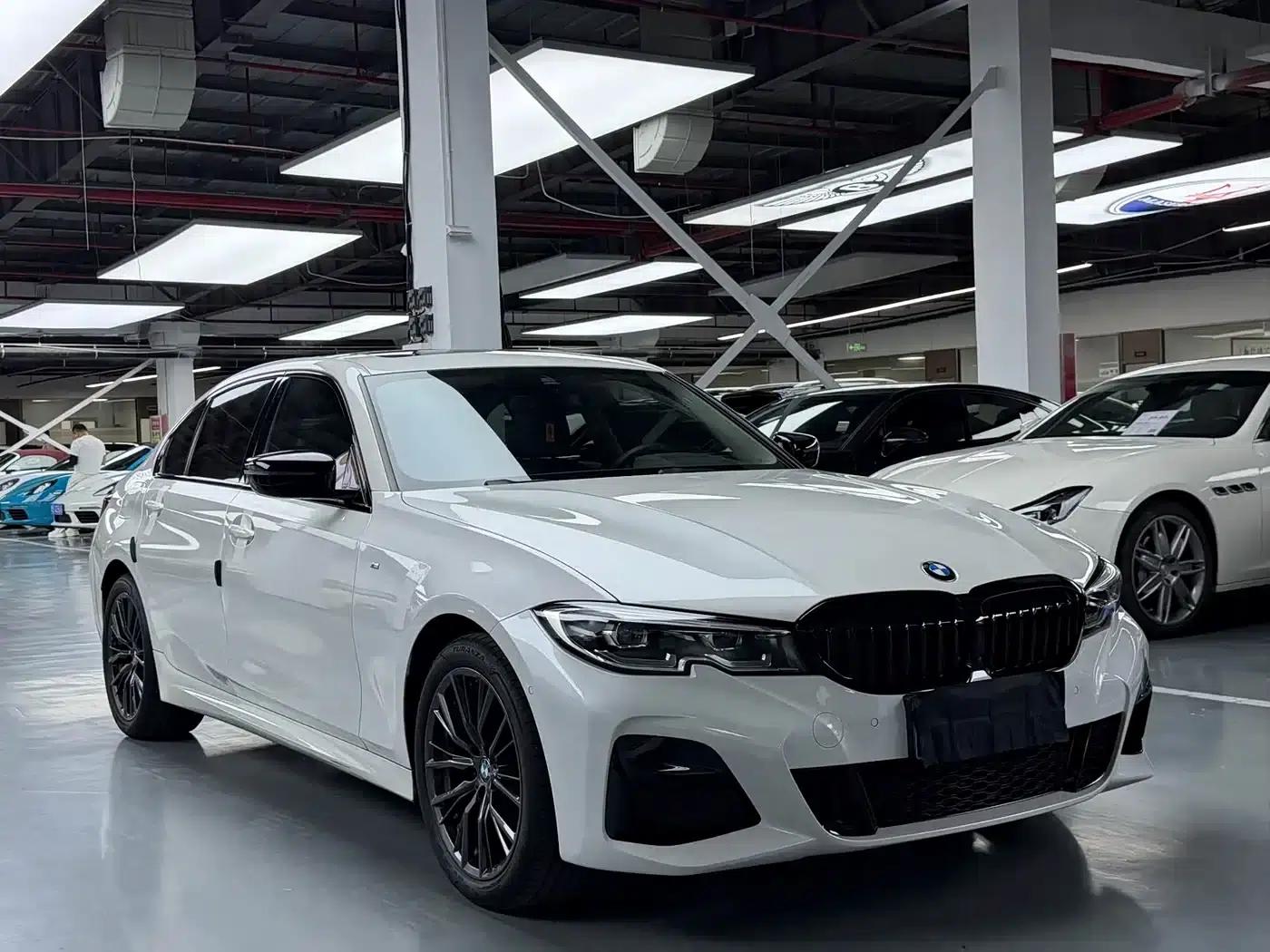 2021 BMW 3 Series 325Li M Sport Shadow Edition — миниатюра 3