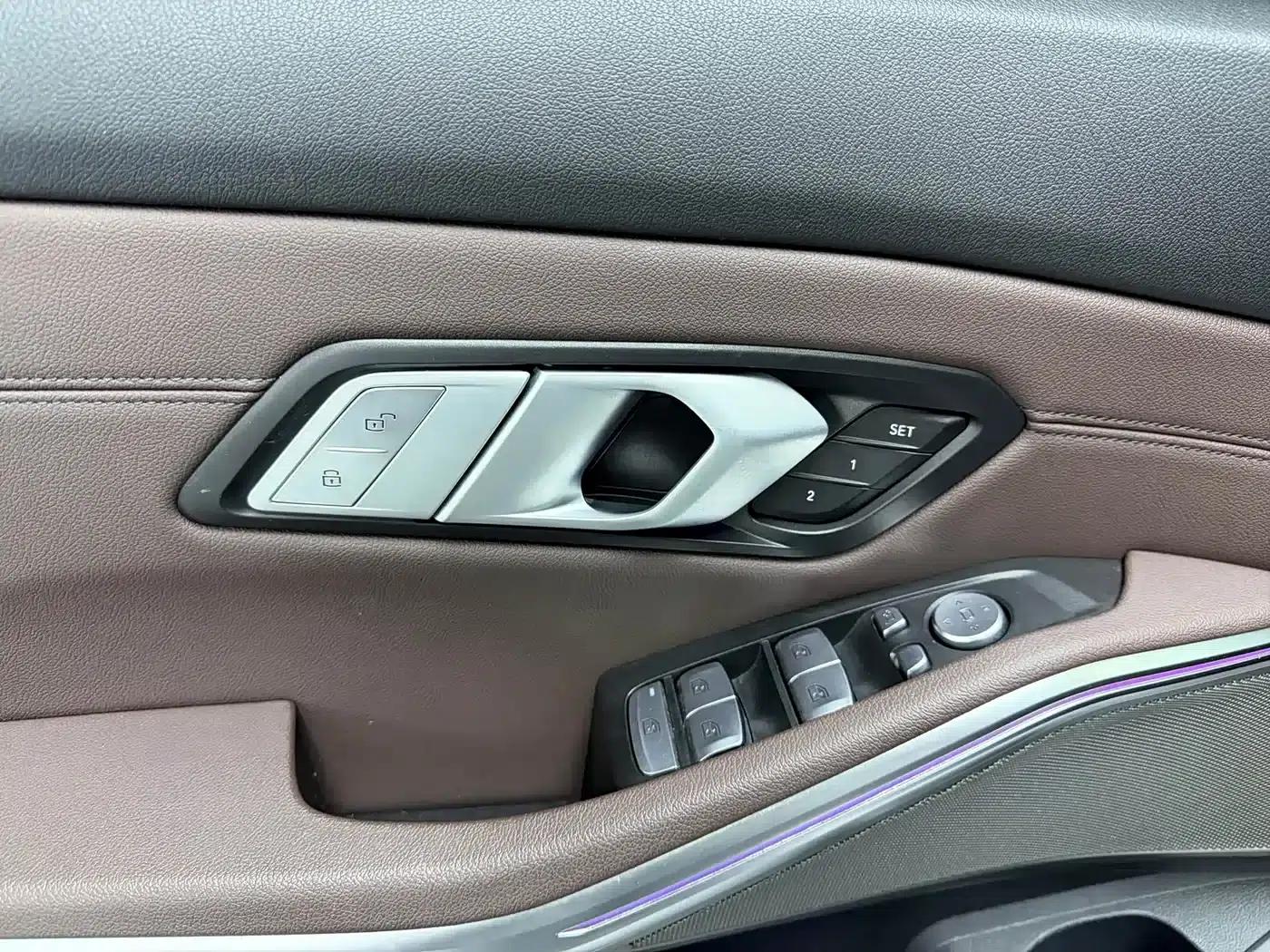2021 BMW 3 Series 325Li M Sport Shadow Edition — миниатюра 7