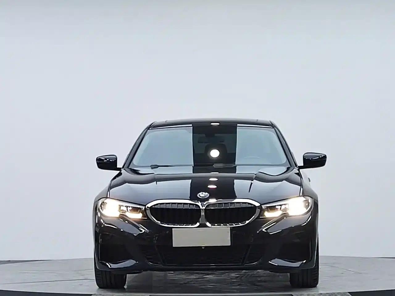 2022 BMW 3 Series 320Li M Sport Package — миниатюра 2