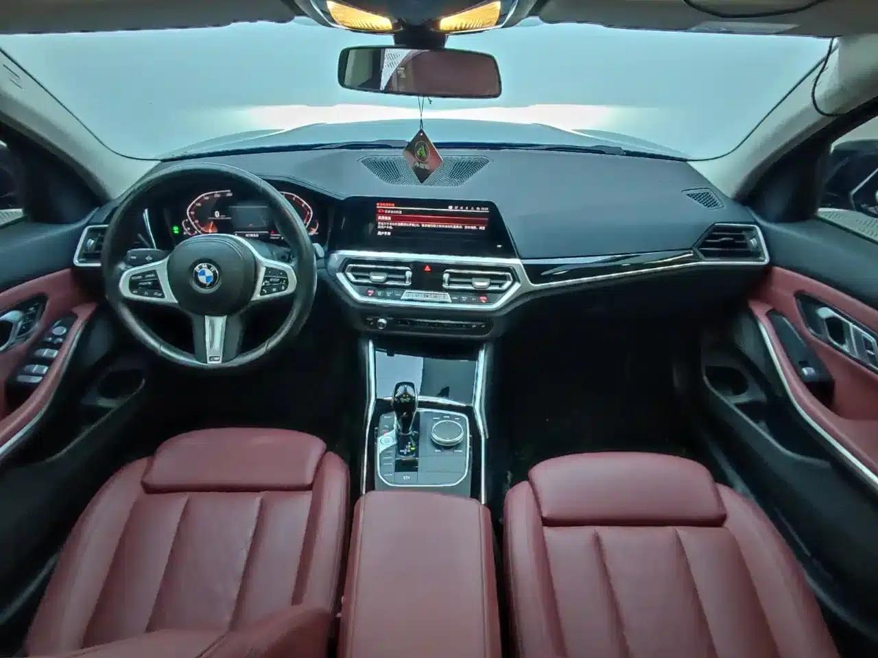 2022 BMW 3 Series 320Li M Sport Package — миниатюра 10