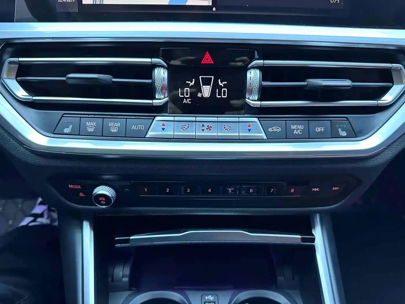 2022 BMW 3 Series Facelift 320Li M Sport Package — миниатюра 13