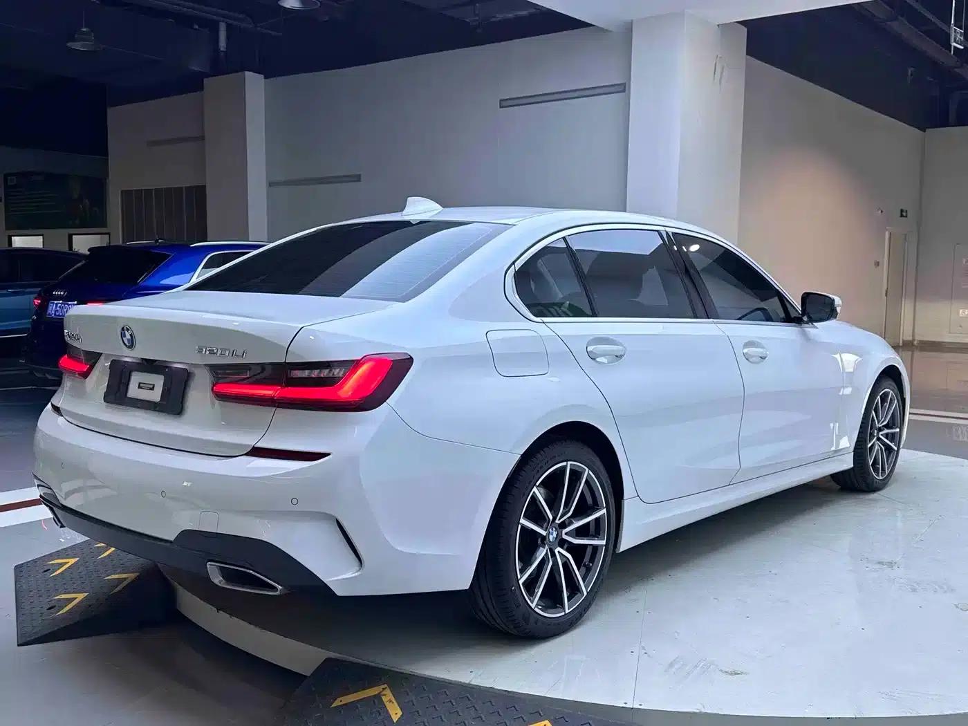 2022 BMW 3 Series Facelift 320Li M Sport Package — миниатюра 6