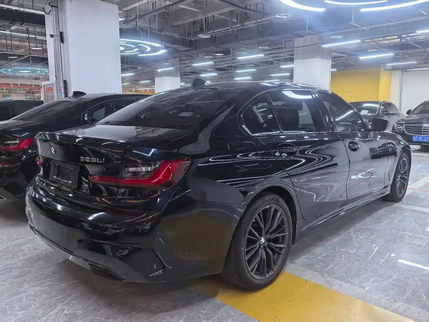 2021 BMW 3 Series 325Li M Sport Shadow Edition — миниатюра 13