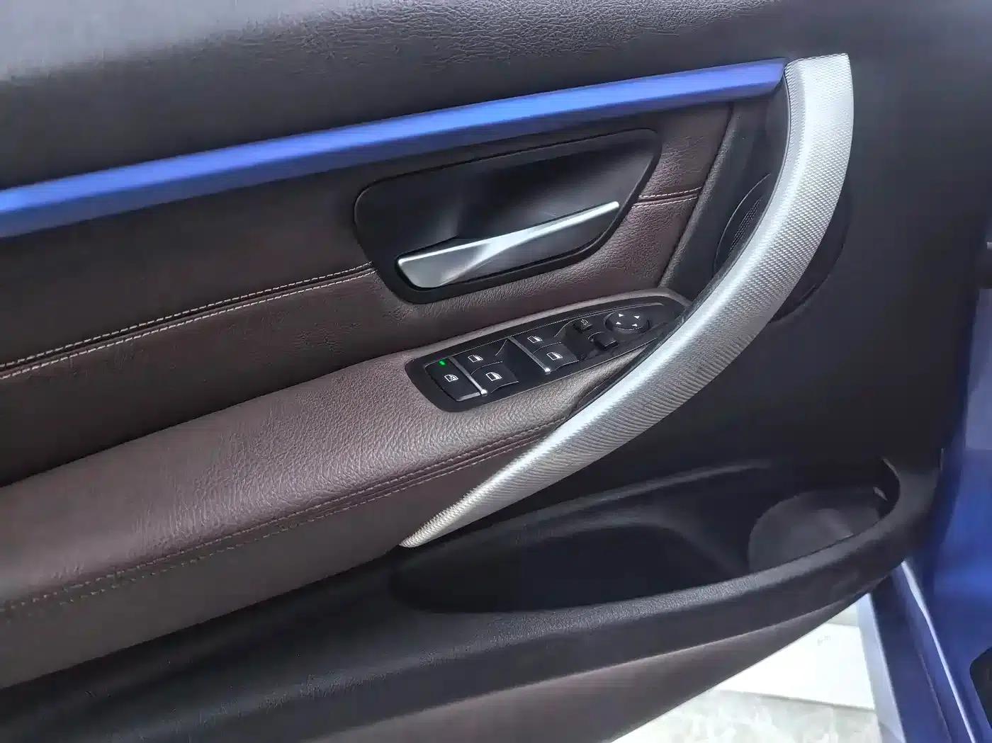 2019 BMW 3 Series 320i M Sport Package — миниатюра 5