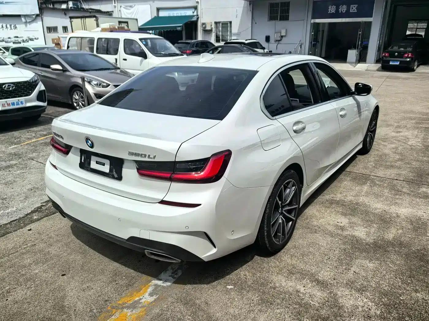2020 BMW 3 Series 320Li M Sport Package — миниатюра 14