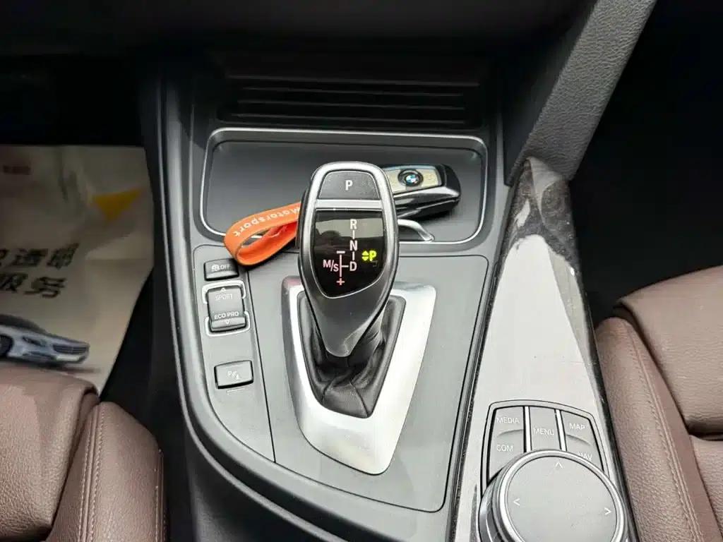2018 BMW 3 Series 320Li M Sport Shadow Edition — миниатюра 24