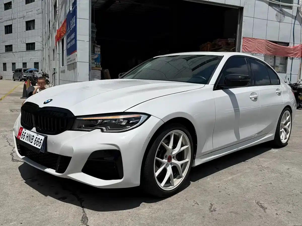 2020 BMW 3 Series 330i M Sport Shadow Edition — миниатюра 1