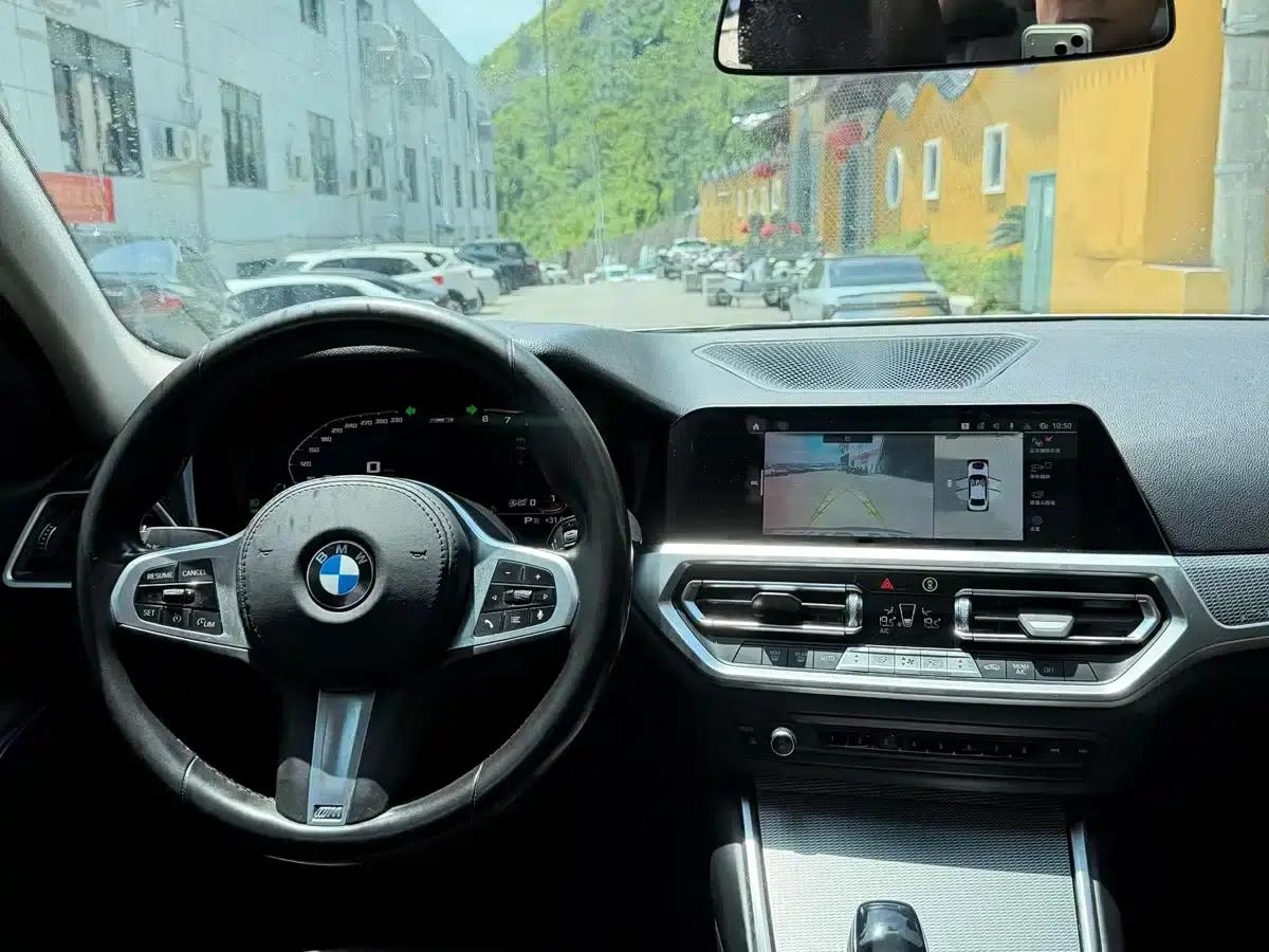 2020 BMW 3 Series 330i M Sport Shadow Edition — миниатюра 6